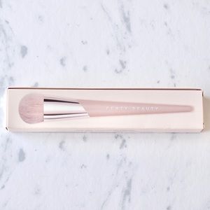 Fenty Beauty Full-Bodied Foundation Brush